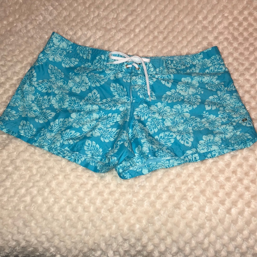 Women’s board shorts🌺